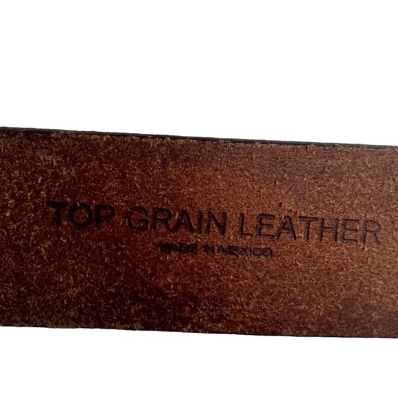 VINTAGE Top Grain Brown Leather Embossed Western Belt Size medium - Picture 4 of 10